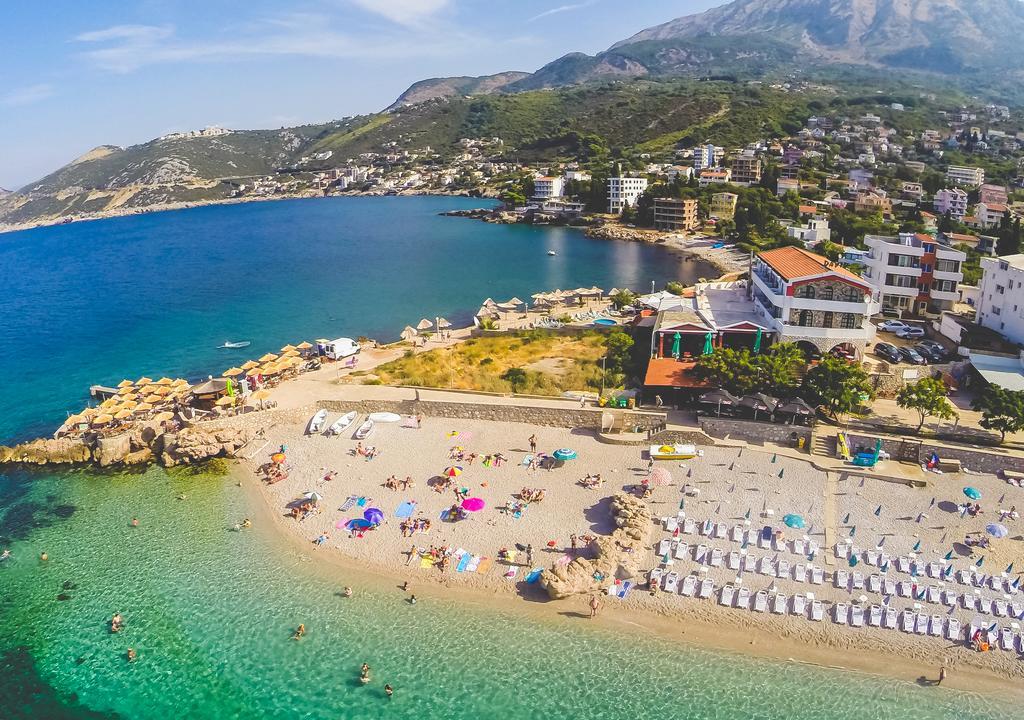 David Apartments And Rooms Dobra Voda Esterno foto