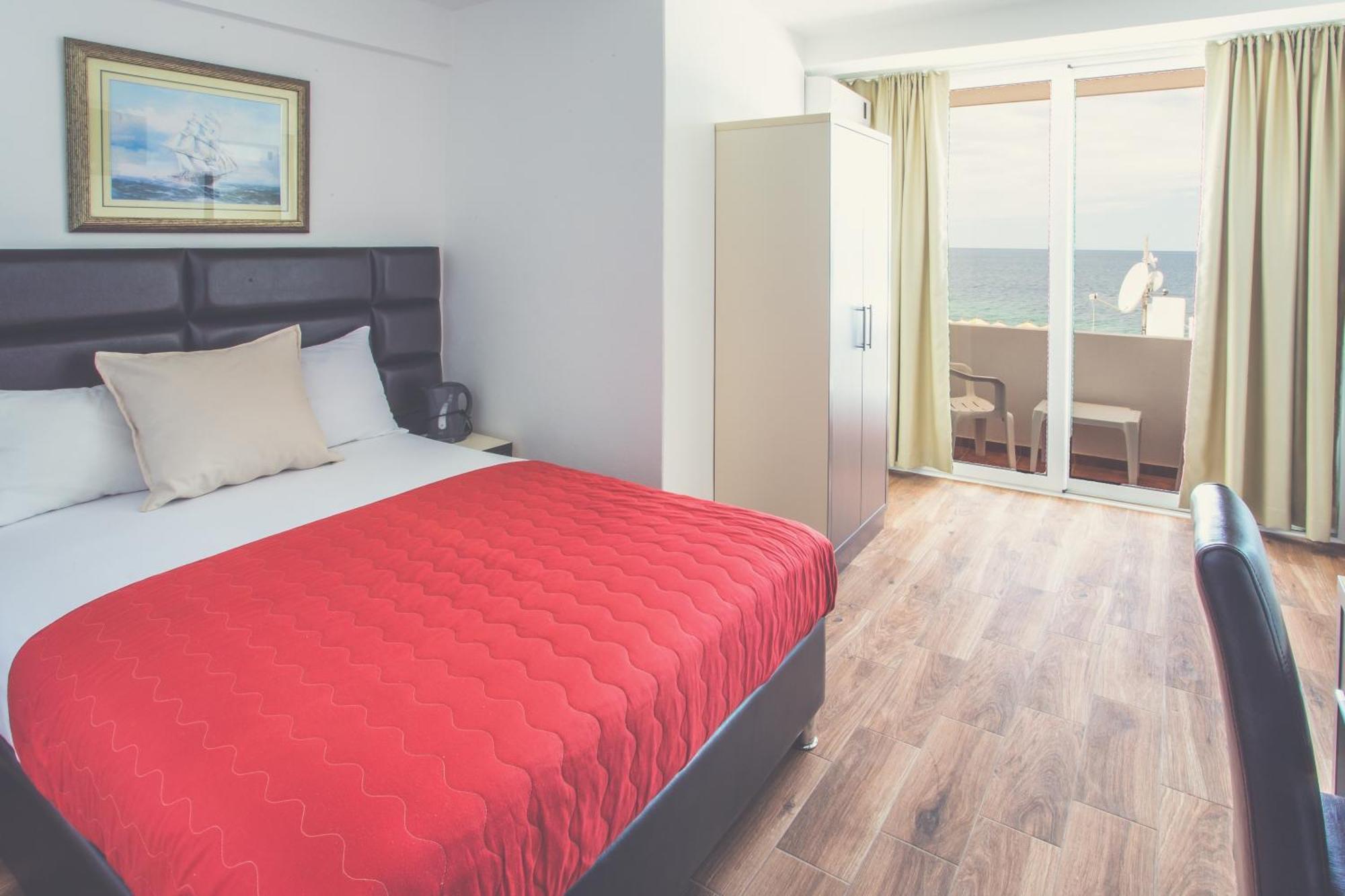David Apartments And Rooms Dobra Voda Esterno foto