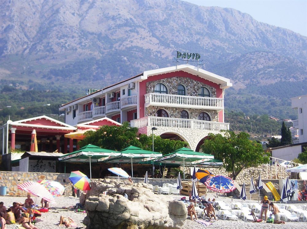 David Apartments And Rooms Dobra Voda Esterno foto