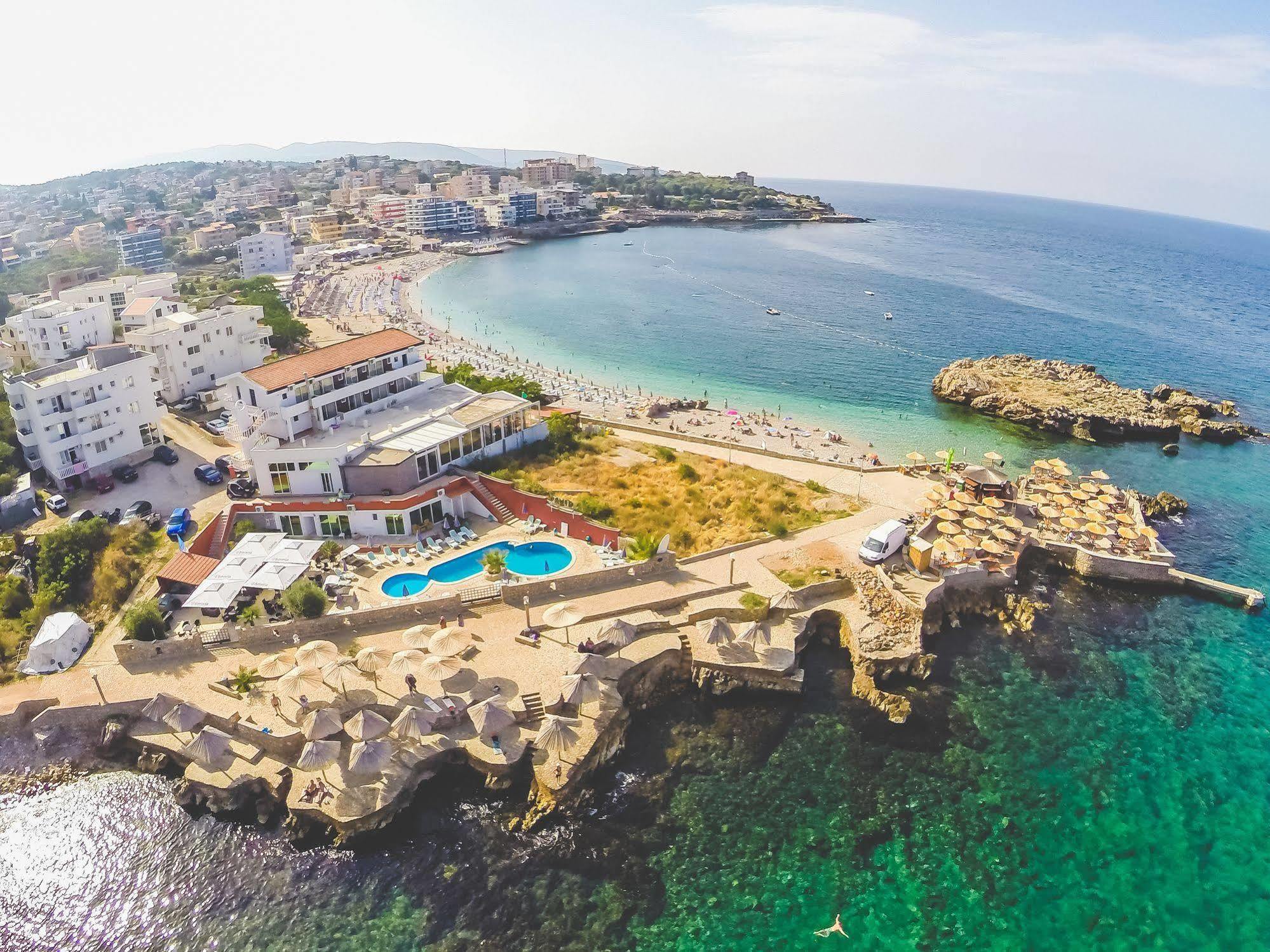 David Apartments And Rooms Dobra Voda Esterno foto